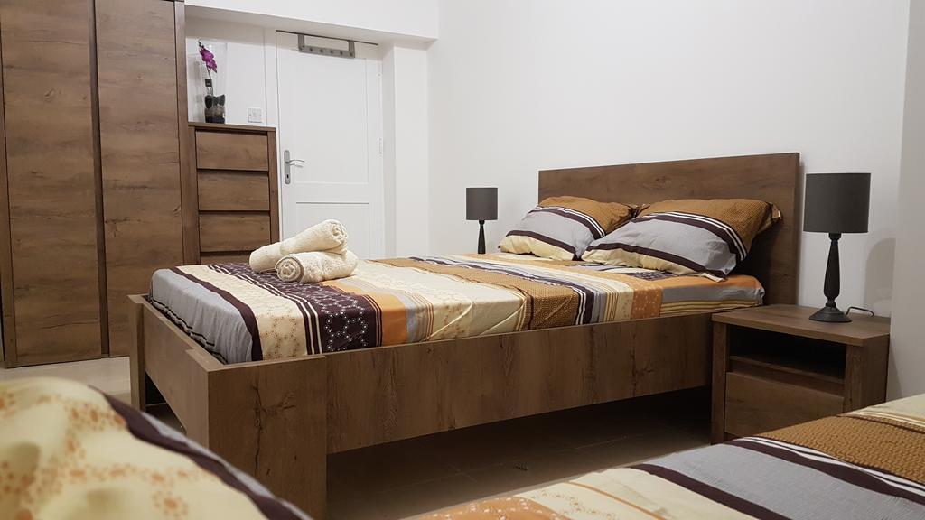 Spinola Seafront Apartment San Ġiljan Kültér fotó