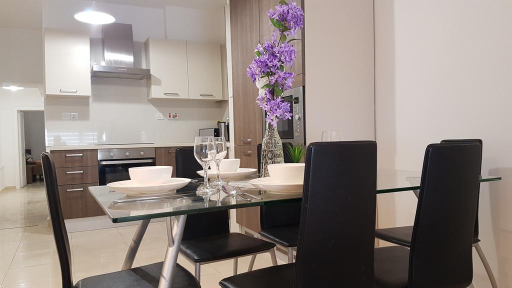 Spinola Seafront Apartment San Ġiljan Kültér fotó